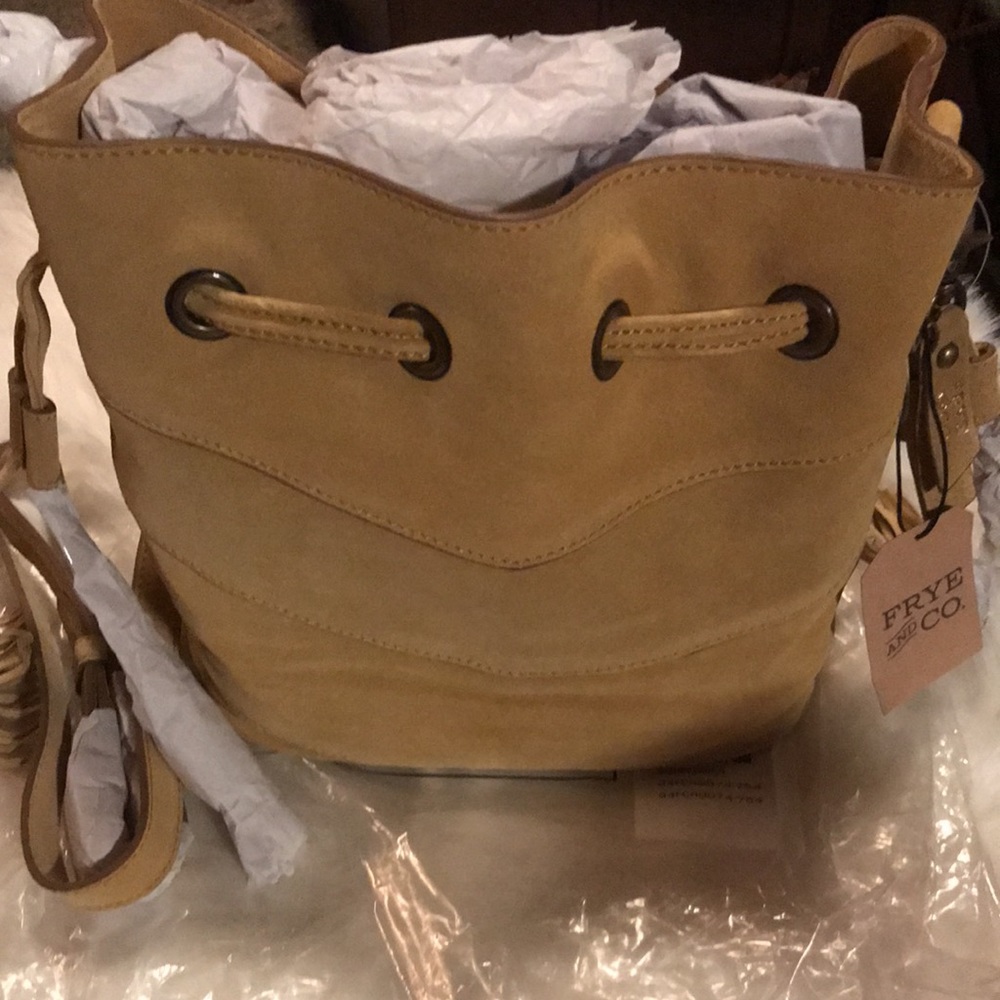 Frye and co Caden bucket bag - Picture 4 of 10